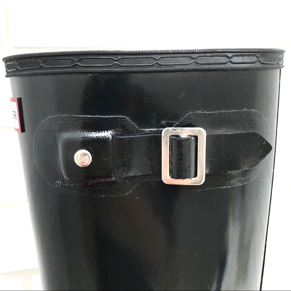 Hunter: tall glossy black rainboots (M7/F8) - Picture 6 of 12